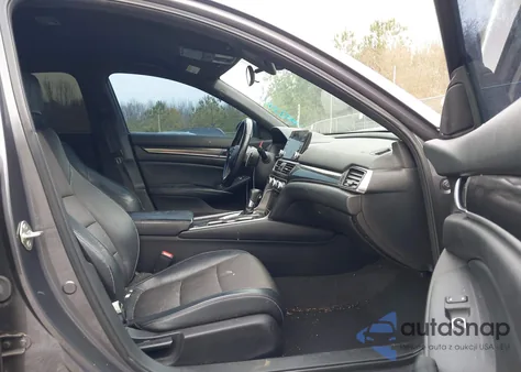 2018 Honda Accord Sport from USA, damaged, VIN 1HGCV1F3XJA098005